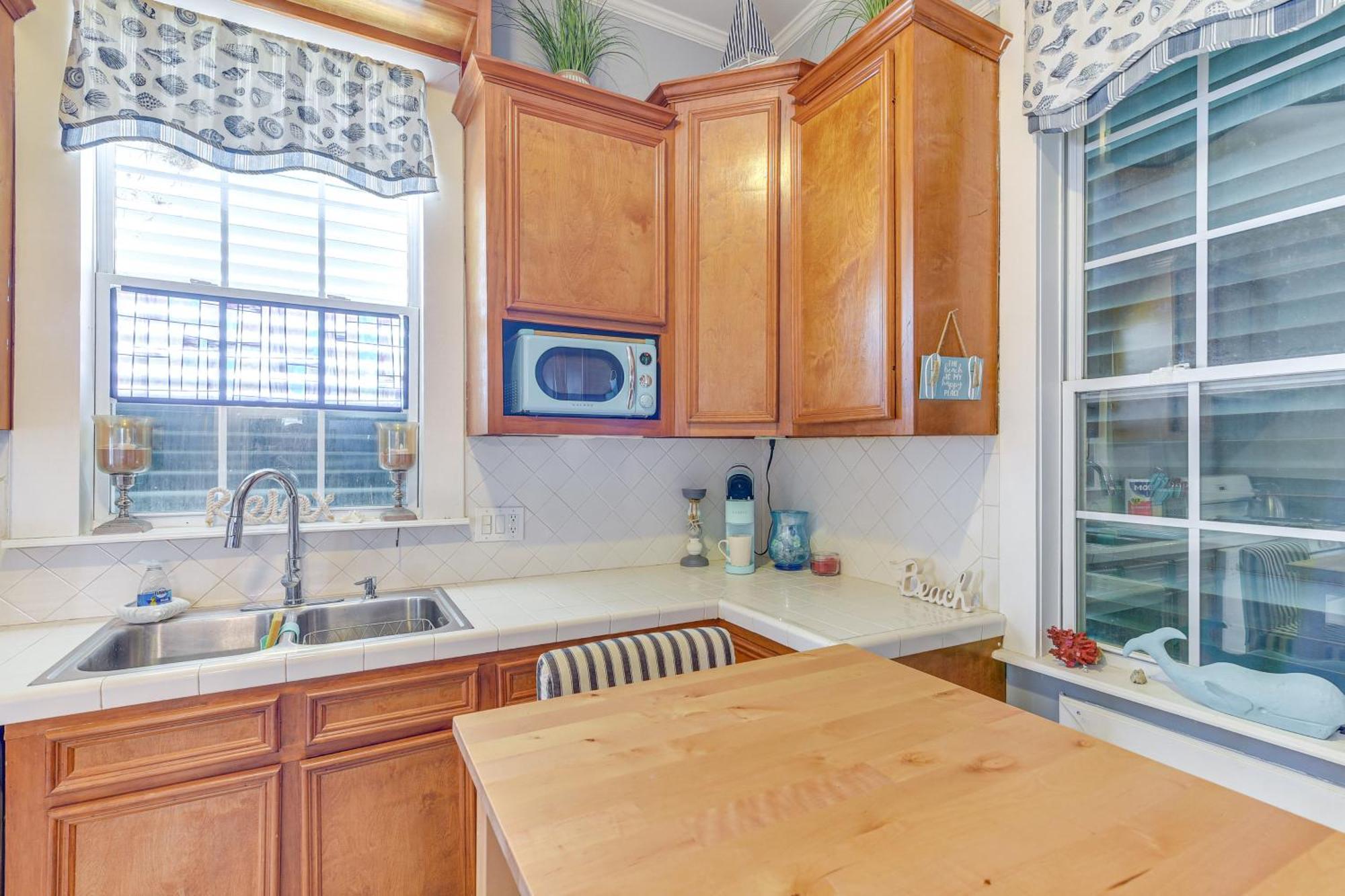 Coastal Galveston Studio About 1 Mi To Beach! Extérieur photo