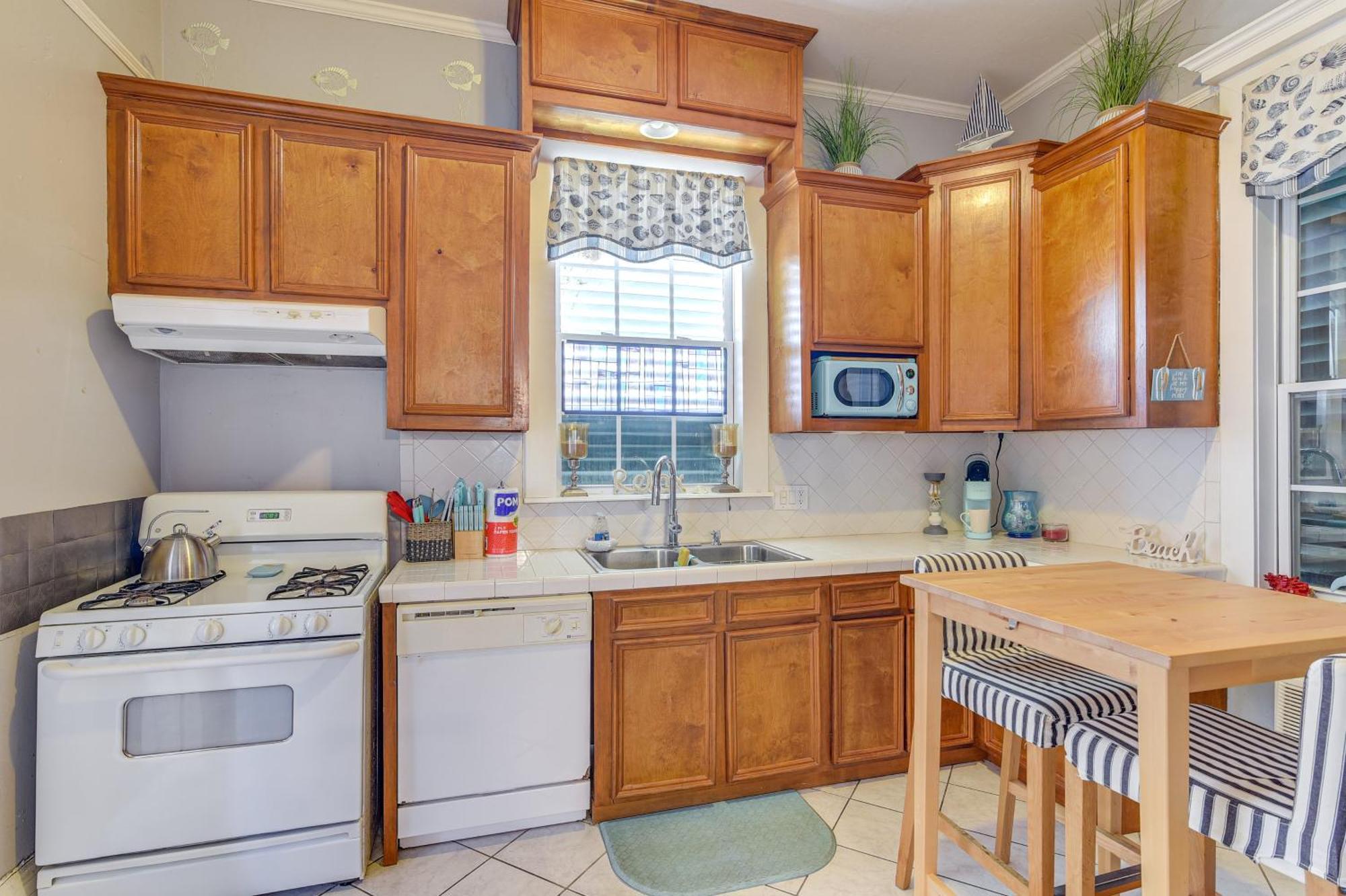 Coastal Galveston Studio About 1 Mi To Beach! Extérieur photo